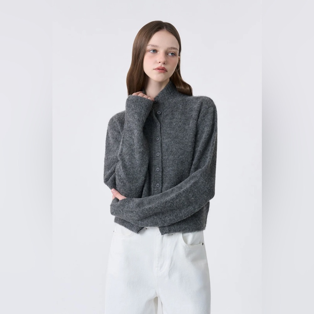 NWT PVCS HIGH NECK BUTTON CARDIGAN